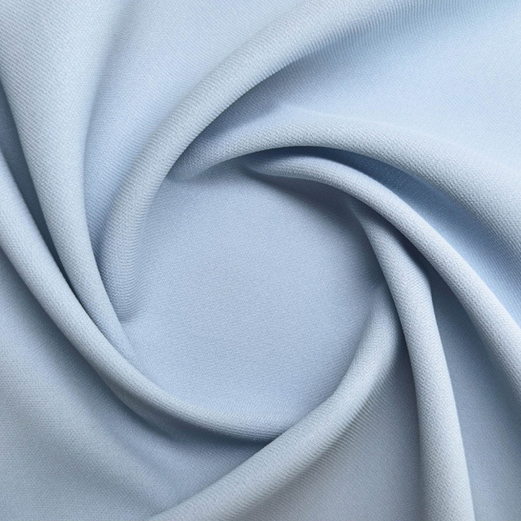 Bagaimana Kain Bebas Kerut Meningkatkan Efisiensi dalam Manufaktur Tekstil Modern?